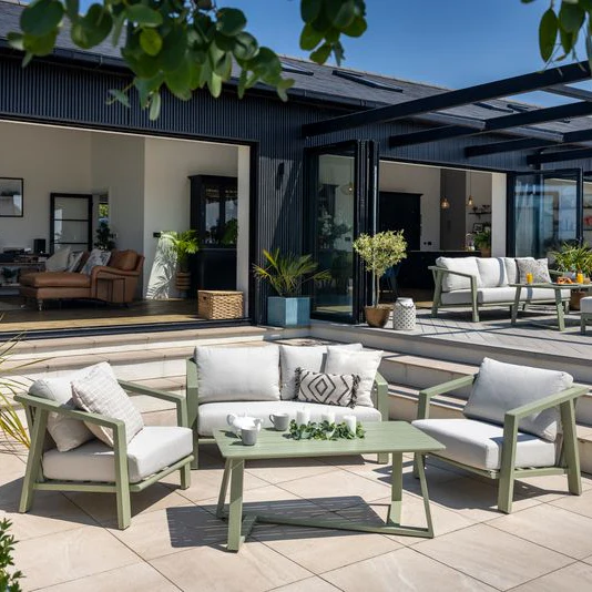 Alora Outdoor 2 Seat Lounge Set | Hartman