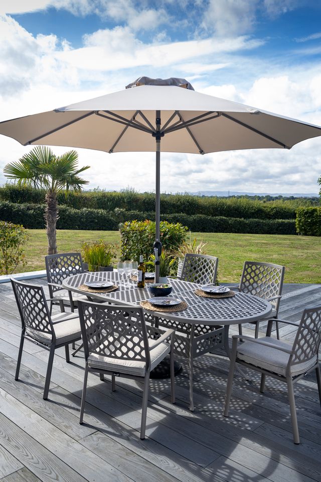 Avebury Outdoor 6 Seat Oval Dining Set | Hartman - Image 6