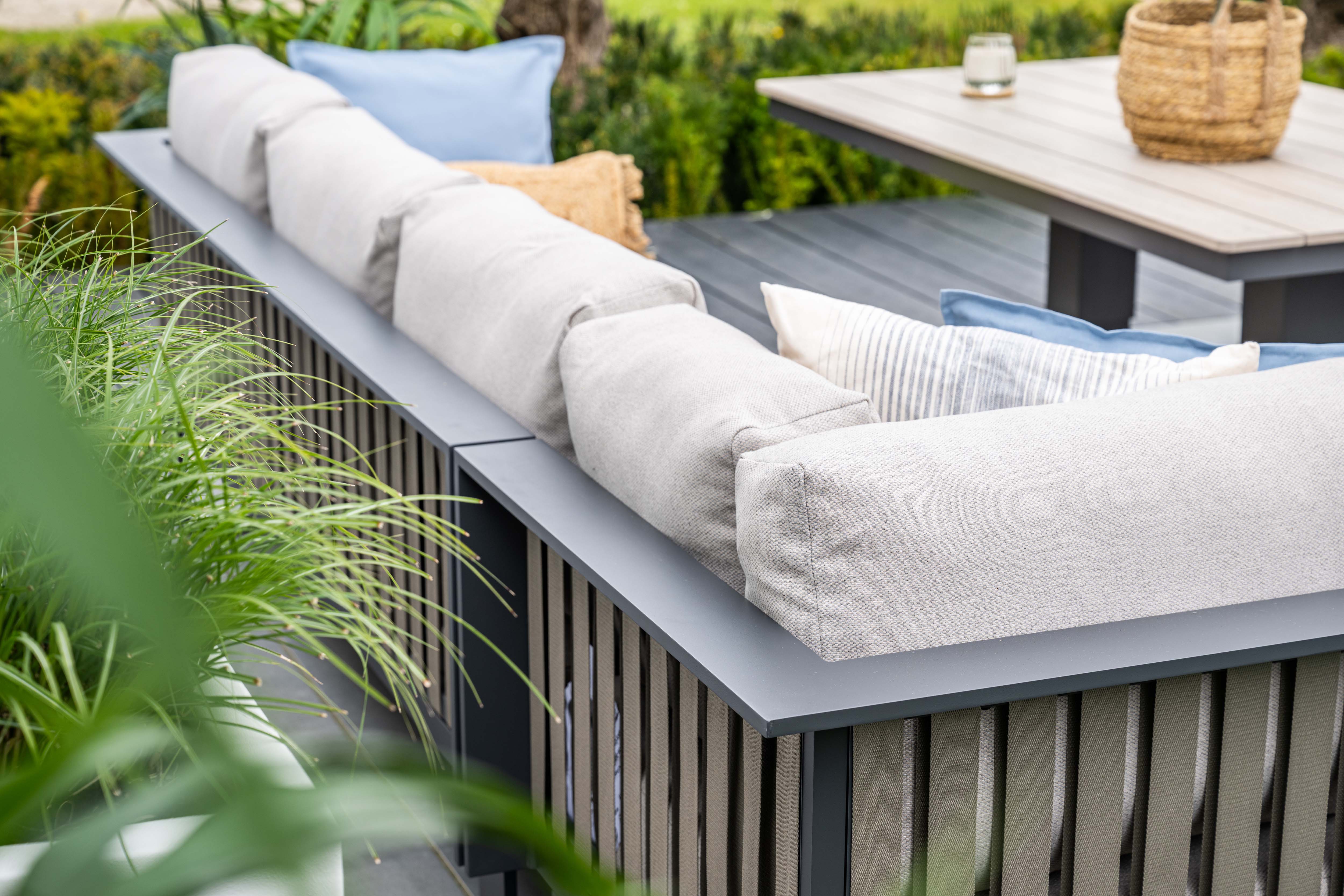 Bologna Modular Outdoor Corner Sofa Set - Adjustable Table & Bench | Garden Impressions - Image 5