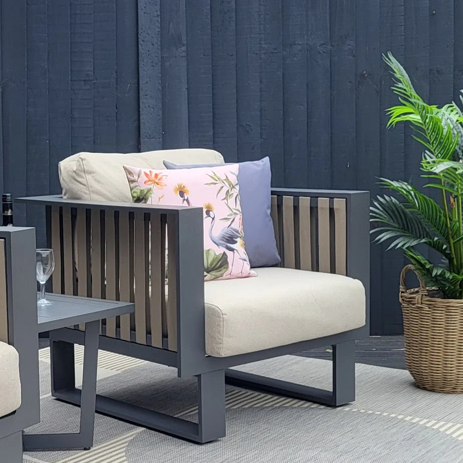 Bologna Outdoor Bistro Set With Ivy Side Table | Garden Impressions - Image 4