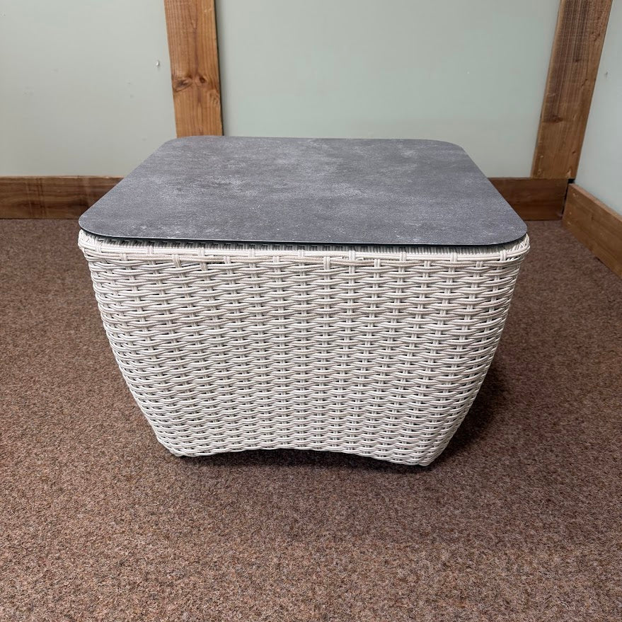 Bowness Outdoor Side Table in Natural | Vila - Image 3