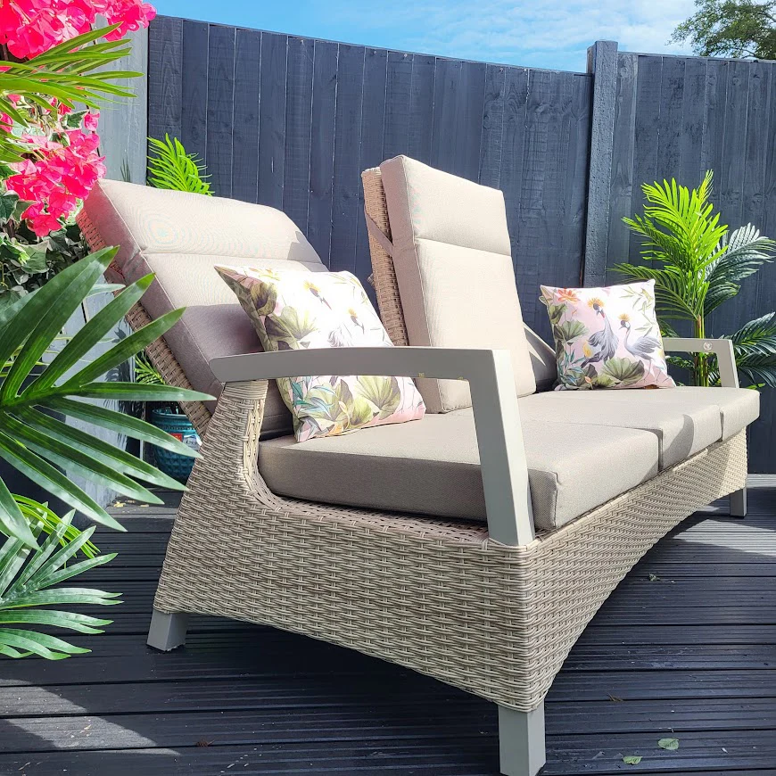 Outdoor Reclining Lounge Set with 140cm Rising Table - All Weather - ECRU/Natural | Kendal by Vila - Image 3