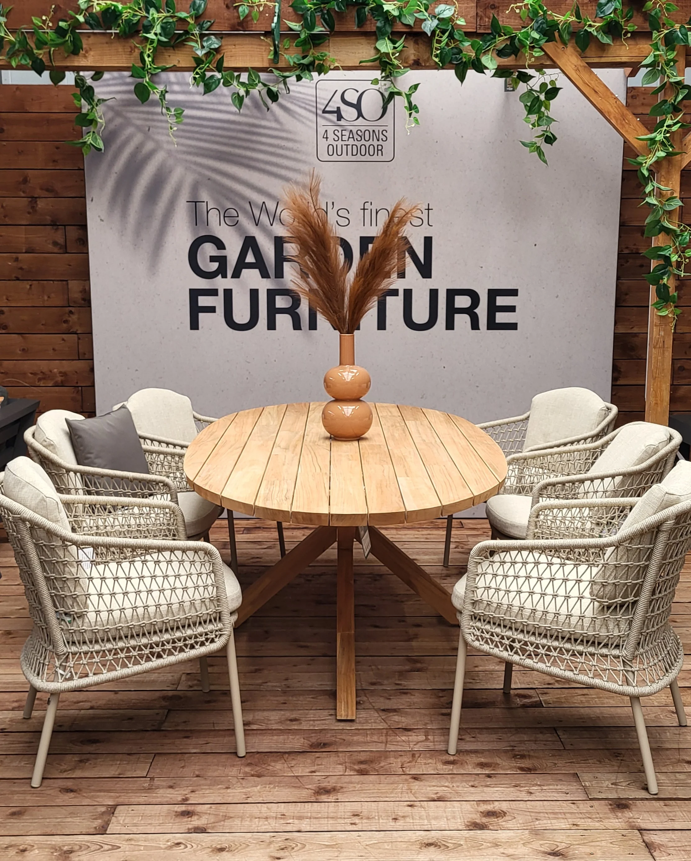 EX-DISPLAY - Puccini Outdoor 6 Seat Dining Set by 4 Seasons Outdoor