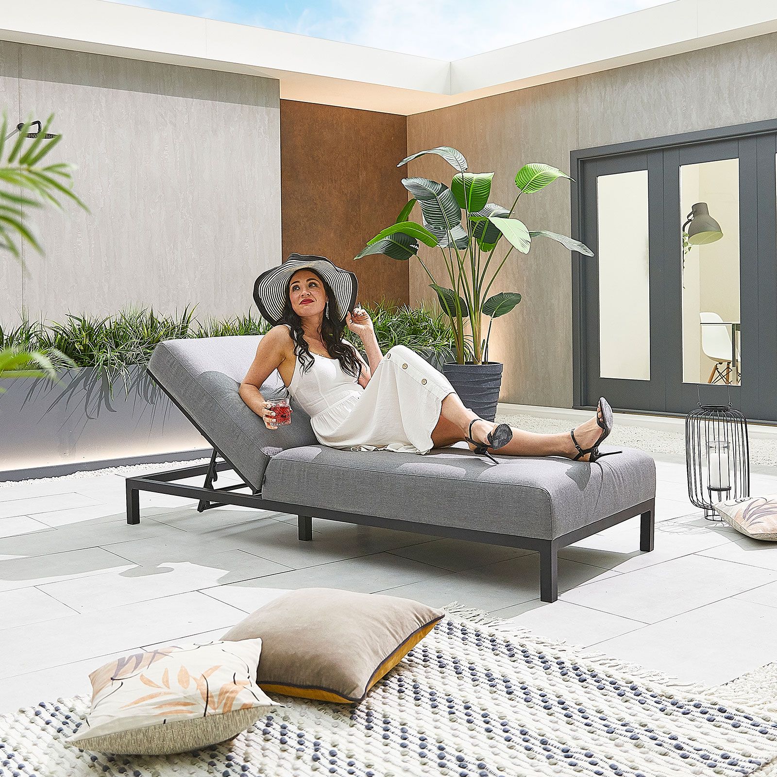 EX-DISPLAY - Sunny Outdoor Fabric Sun Lounger by Nova - Image 5