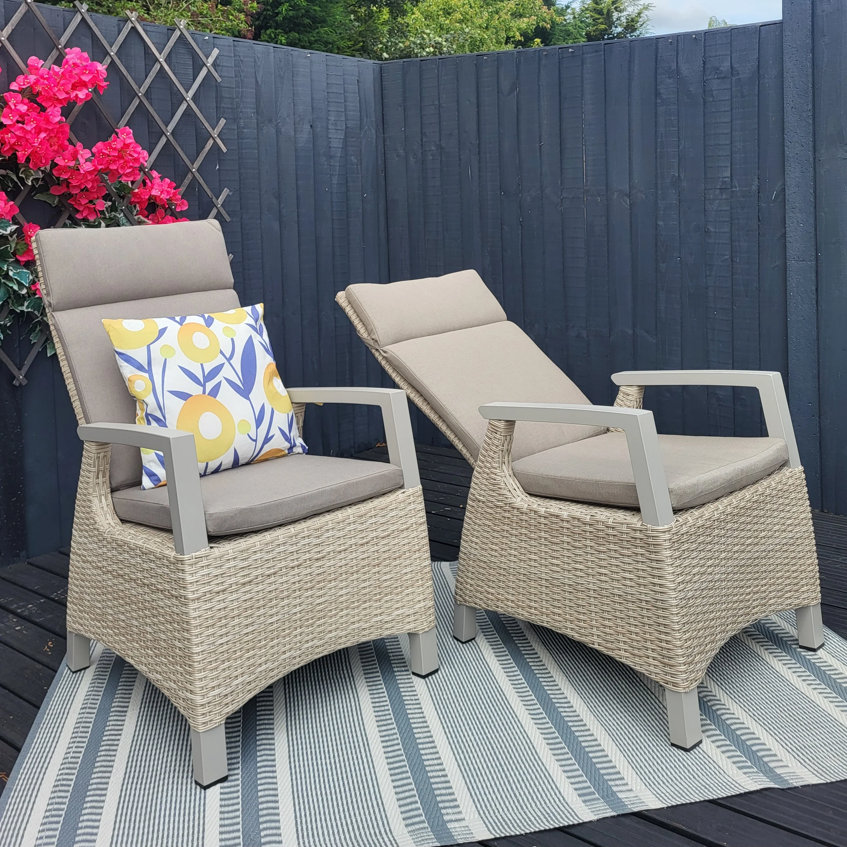 Kendal 6 Seat 150cm Sintered Stone Round Dining - Natural with All Weather Cushions in Ecru | Vila - Image 3