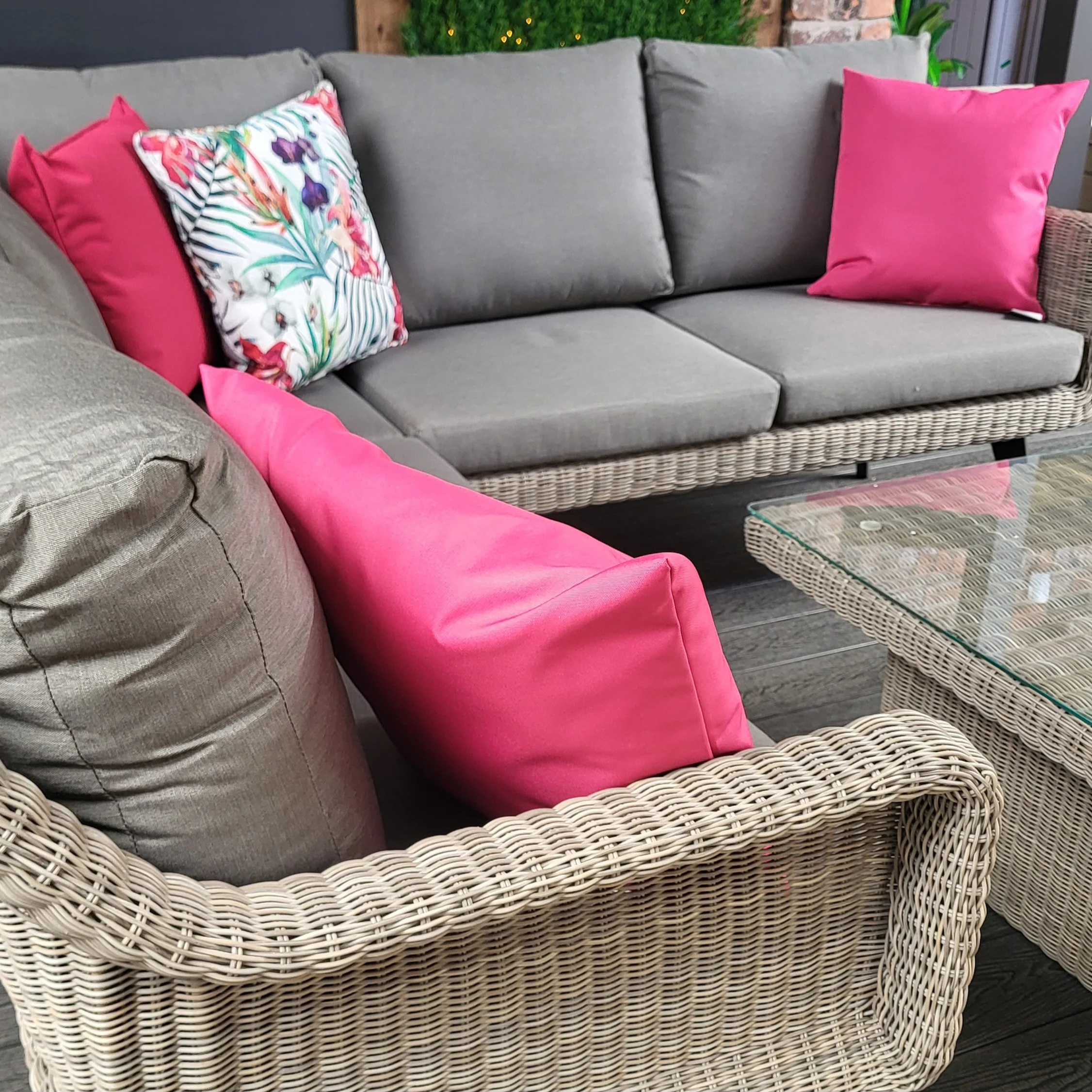 Memphis Compact Cosy Dining Corner - Grey by 4 Seasons Outdoor - Image 2