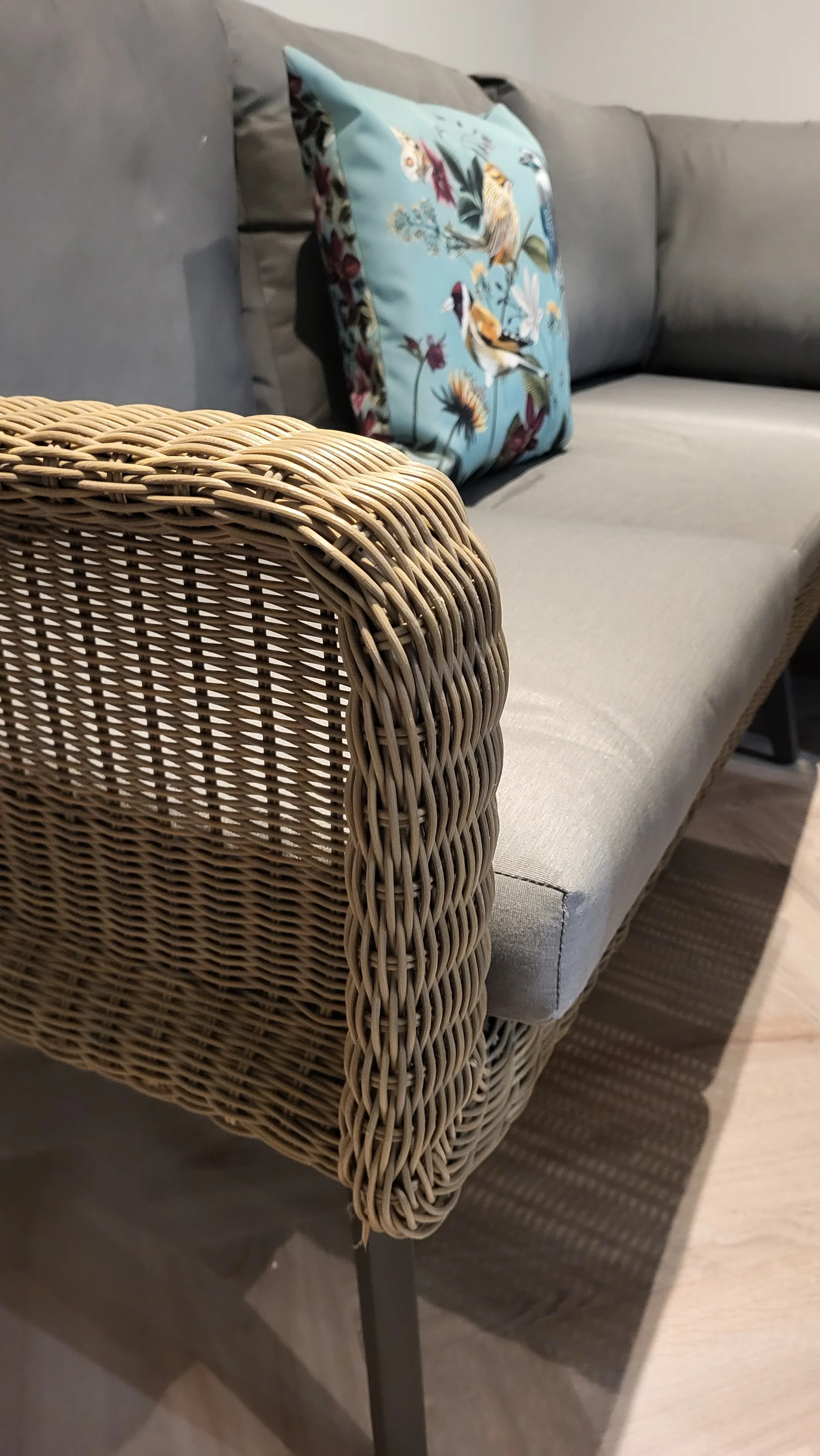 Memphis Compact Cosy Dining Corner in Taupe by 4 Seasons Outdoor - Image 3