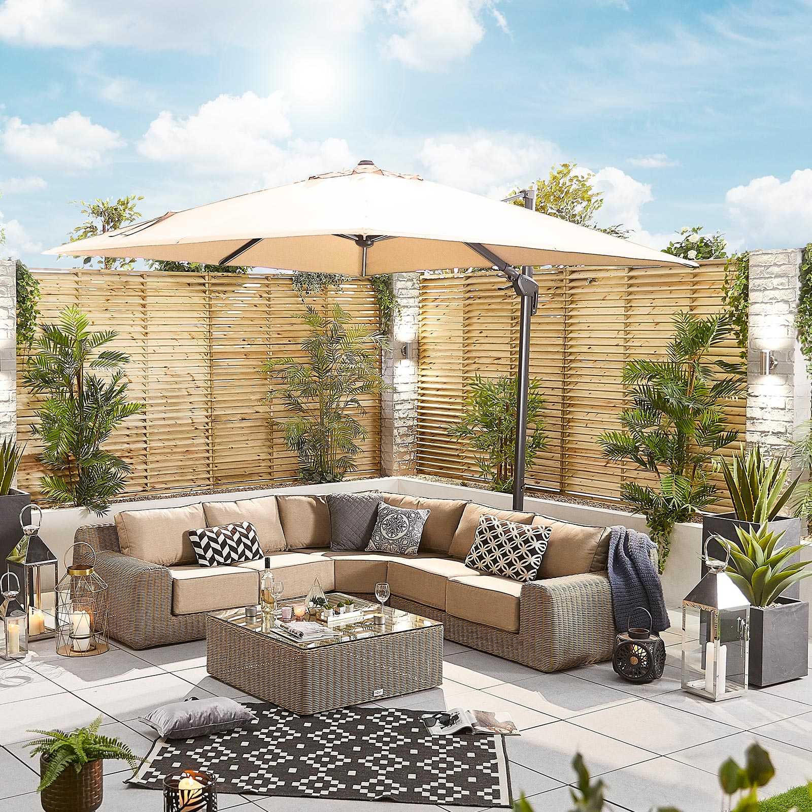 Nova | Galaxy 3m Square Cantilever Parasol with LED Lights in Beige - Image 12