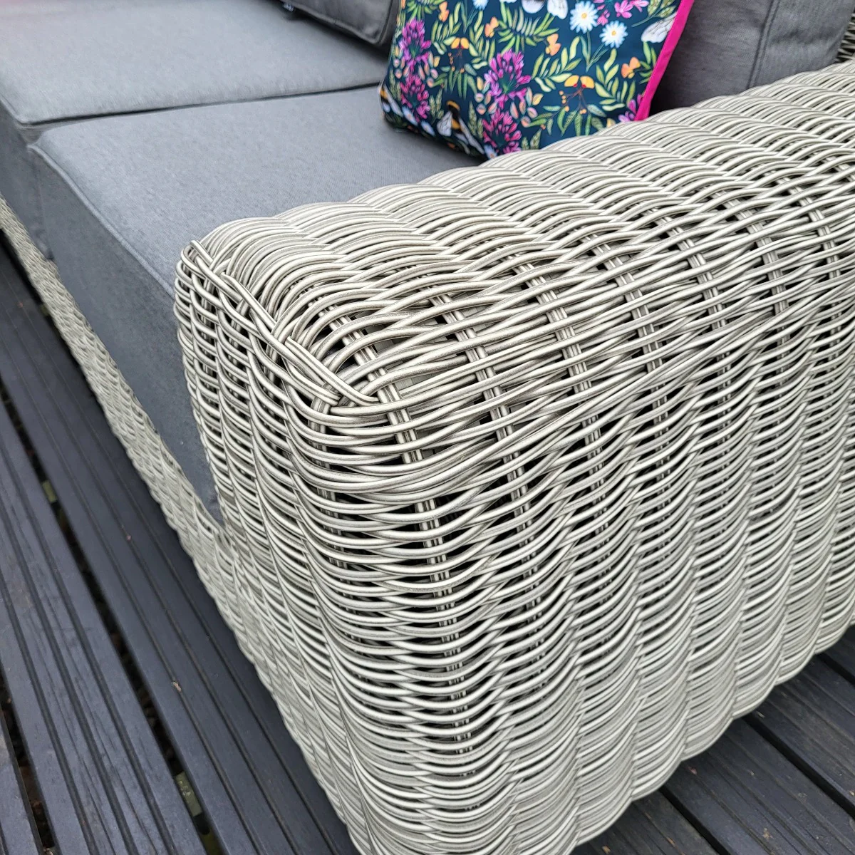 Outdoor Corner with Firepit Table in White Wash - Luxor By Nova - Image 3