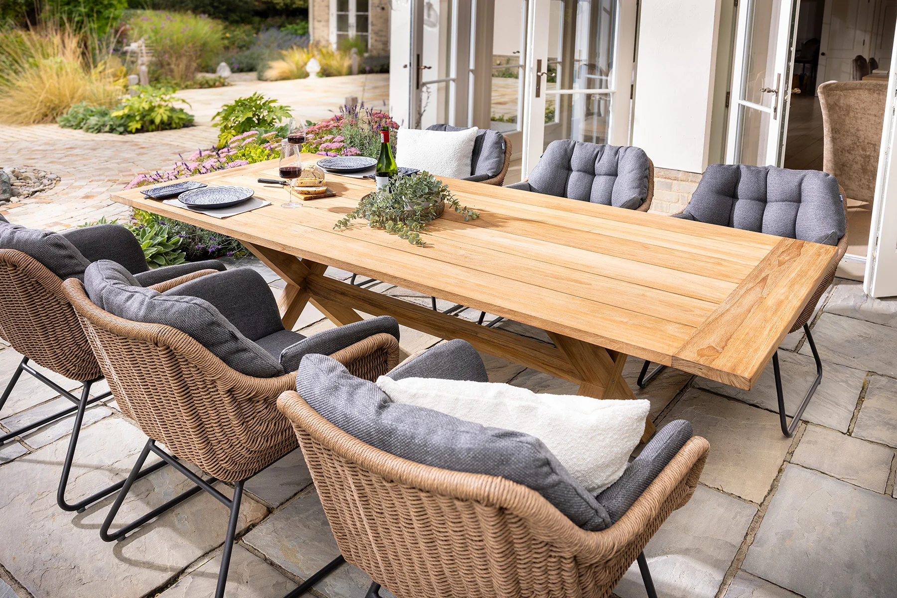 Outdoor 6 Seat Dining Set with Teak Regis Table - Rayo By Hartman - Image 5