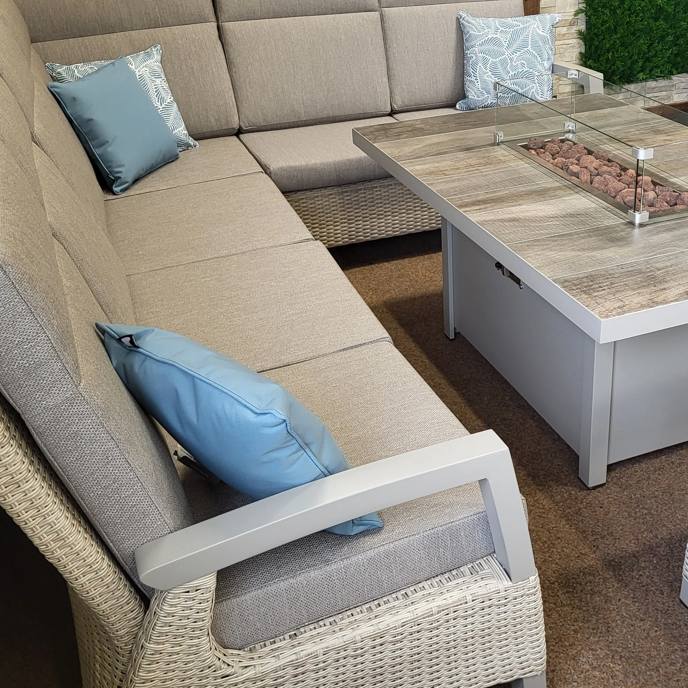 Outdoor Modular Corner with Firepit Table in Natural - Kendal By Vila - Image 3