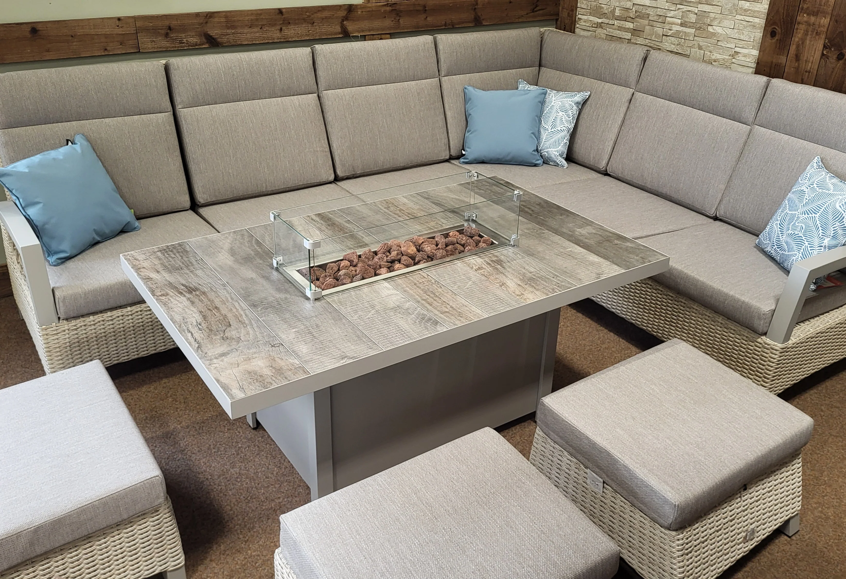 Outdoor Modular Corner with Firepit Table in Natural - Kendal By Vila - Image 4