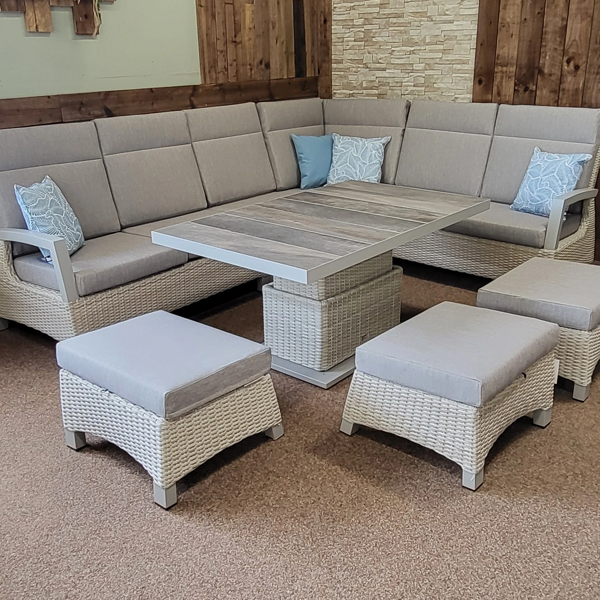 Outdoor Modular Corner with Bowness Adjustable Table in Natural | Kendal By Vila