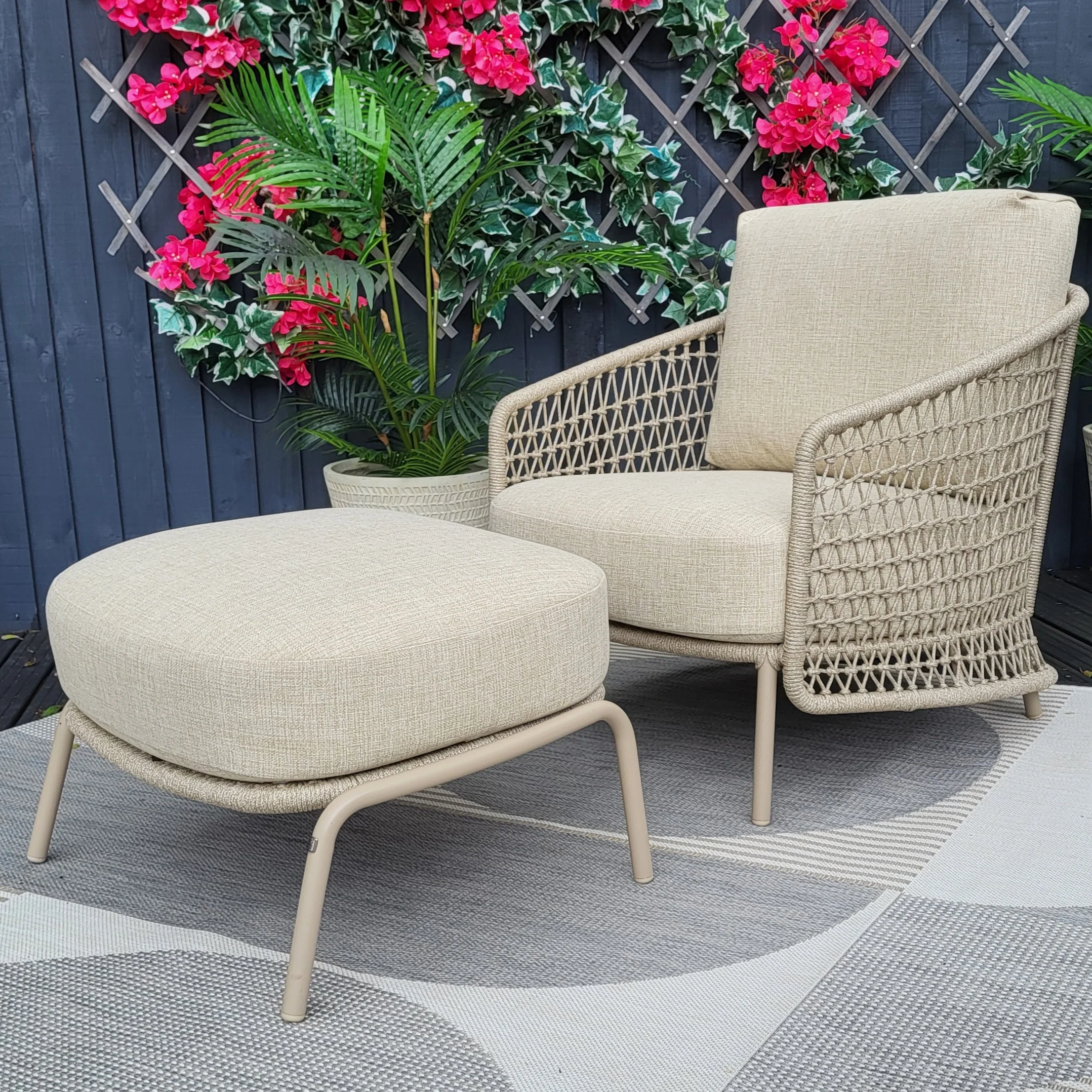 Puccini Outdoor Lounge Chair by 4 Seasons Outdoor - Image 5