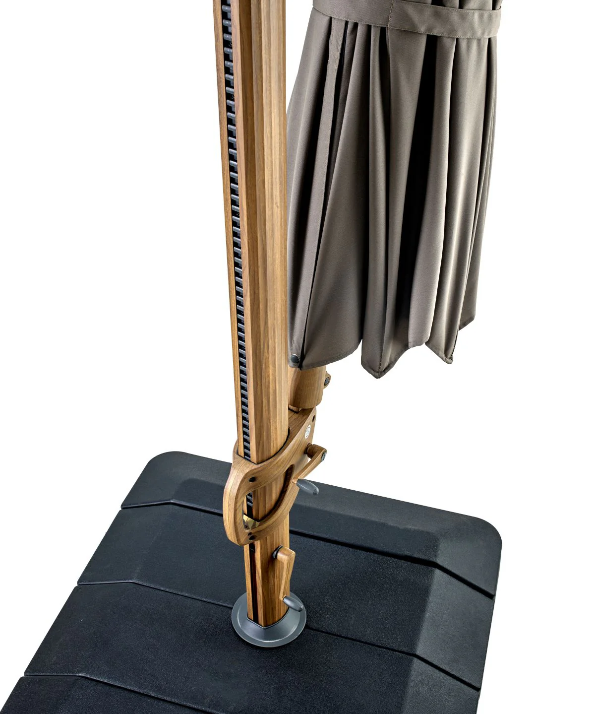 Seychelles Cantilever 3.5m Round with Bluetooth Speaker In Havana | Hartman - Image 7