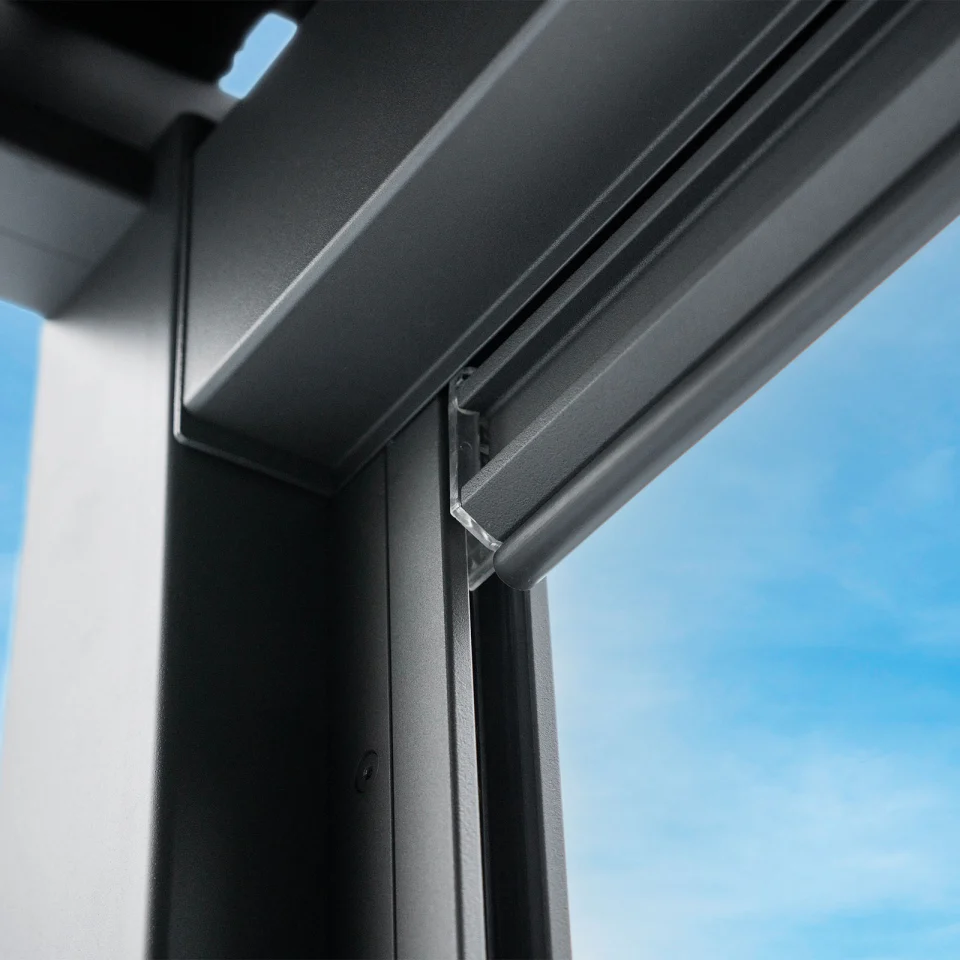 Titan Privacy Screen 2.4m | Nova - Image 4